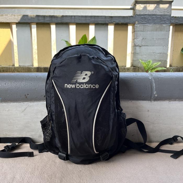 ransel tas second NB new balance hitam outdoor pria wanita muat leptop untuk kerja sekolah olahraga 