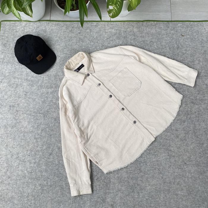 Jacket outer corduroy Zara putih cream super cakep