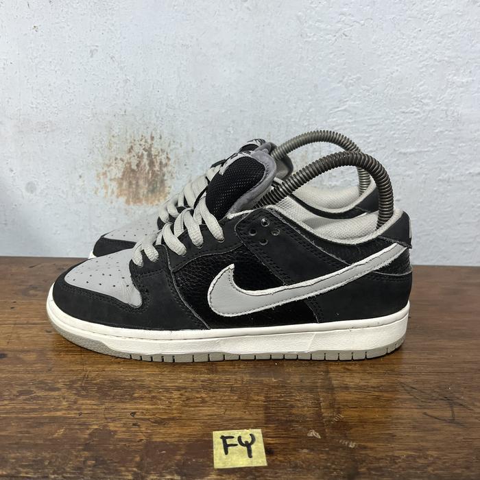 Sepatu second ori nike sb low pro shadow size 37,5