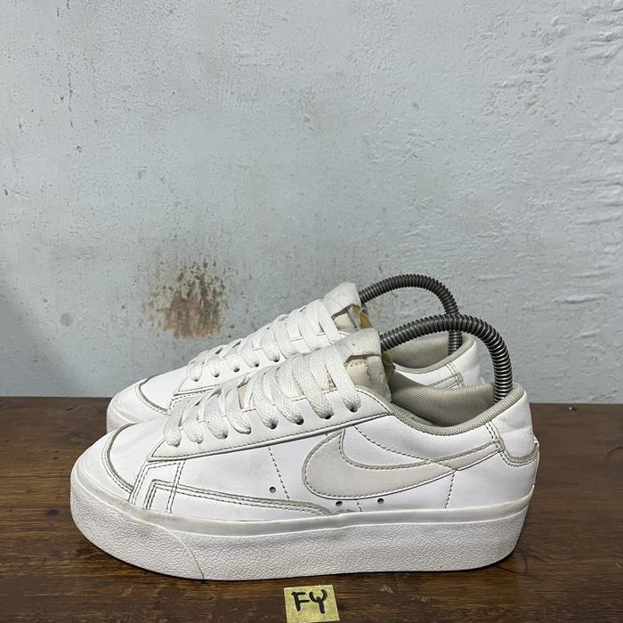 Sepatu second ori nike blazer low leather full white size 36,5