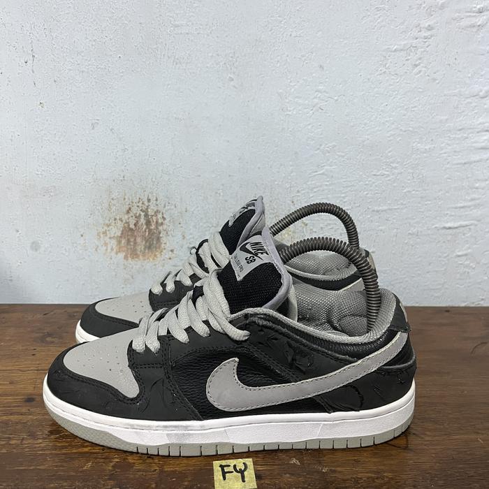 Sepatu second ori nike sb low shadow size 37,5