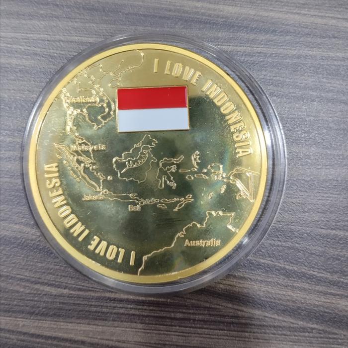 Koin logam gold plated I Love Indonesia diameter 5cm (bukan emas)