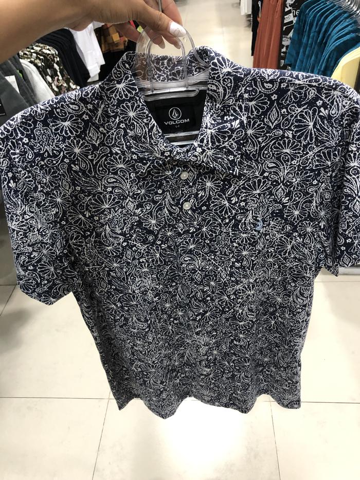 Kemeja pria volcom original paisley attack white