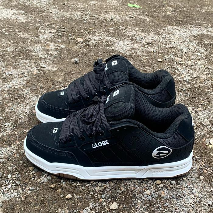 GLOBE SHOES • TILT • black/white/gum