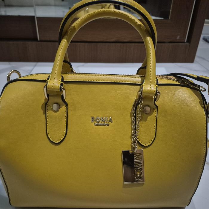 Tas Speedy Besar Warna Kuning. Merk Bonia.  Ori. Beli di Konter Resmi