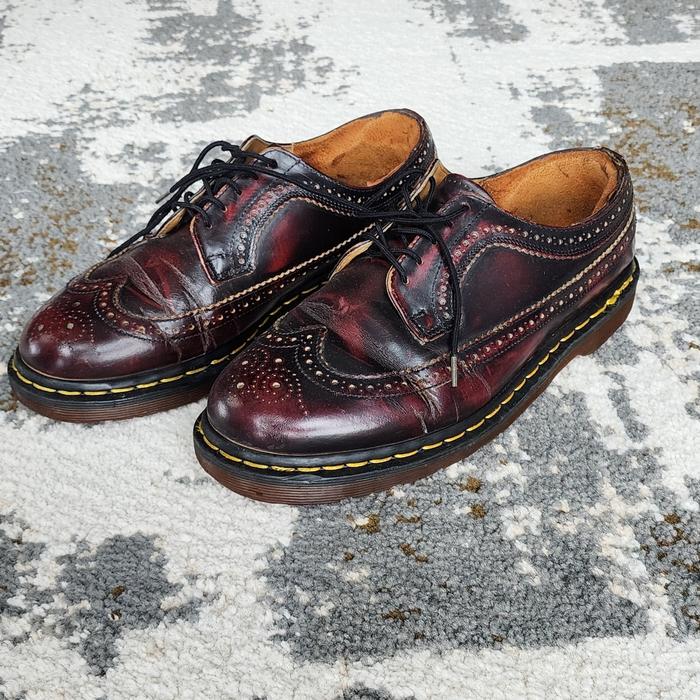 Dr. Martens 3989 Wingtip Brogues, Vintage Oxblood Made in England