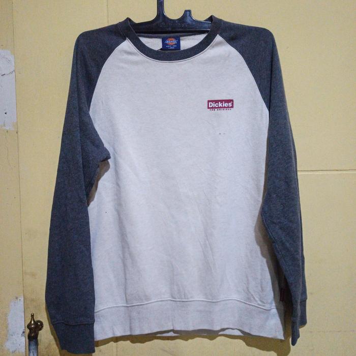 Second - Sweater CrueNeck Dickies Grey Putih Ivory LD. 54 P. 67