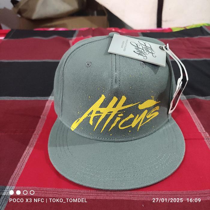 Topi ATTICUS