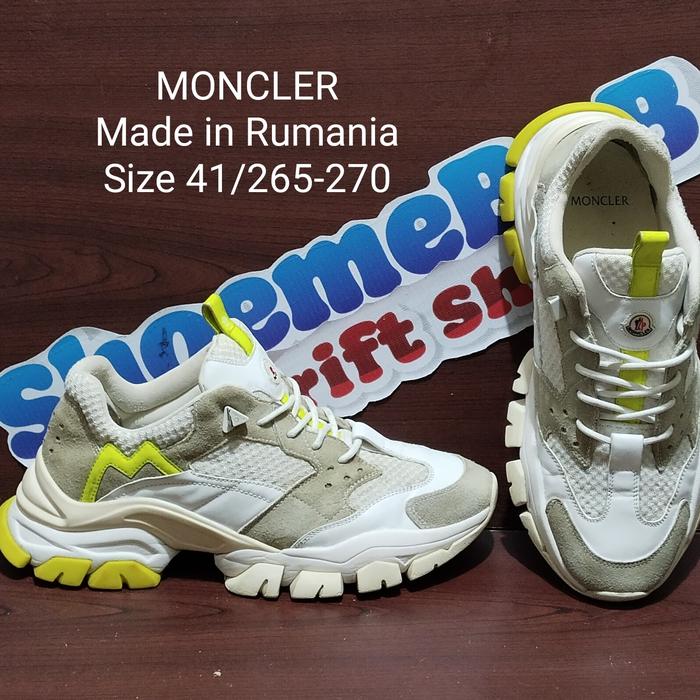 MONCLER, MADE IN RUMANIA, SIZE 8, INSOLE 260-265 (SECOND)
