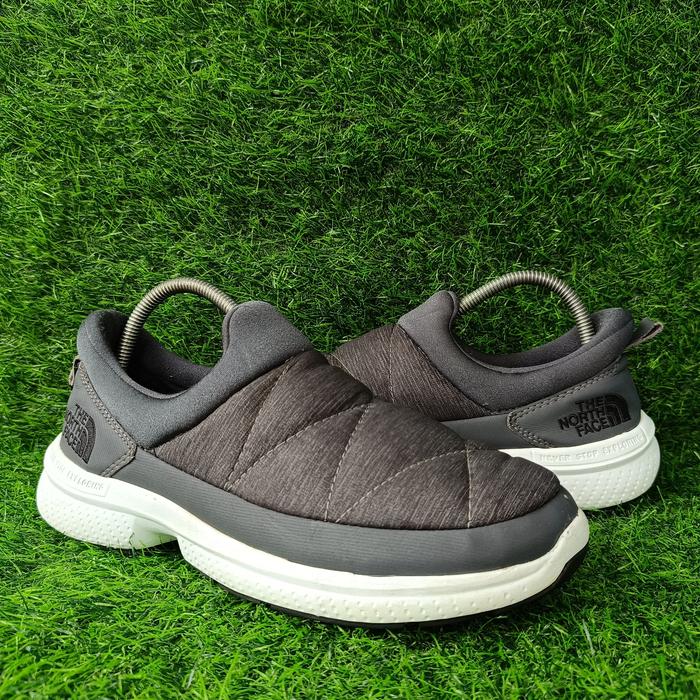Sepatu TNF Slip On Outdoor Nyaman