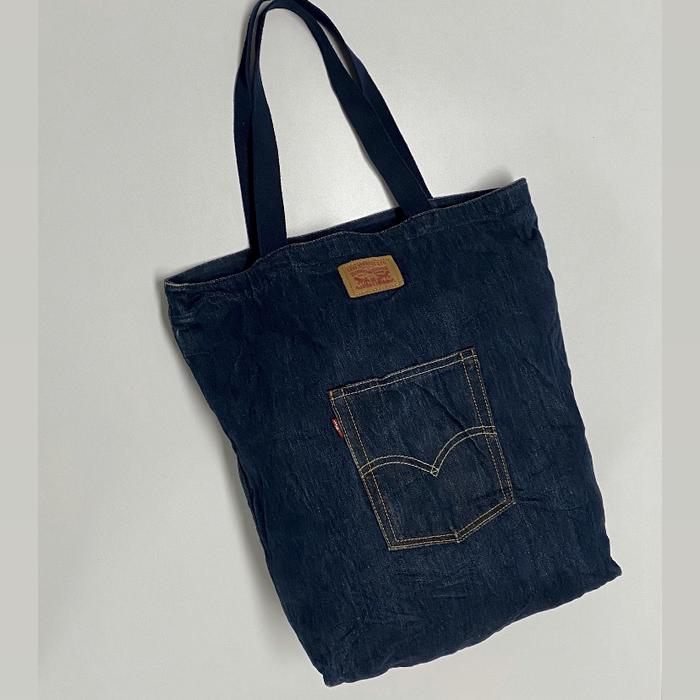 LEV'IS DENIM TOTEBAG AND UNIQLO TYPE 2 XL