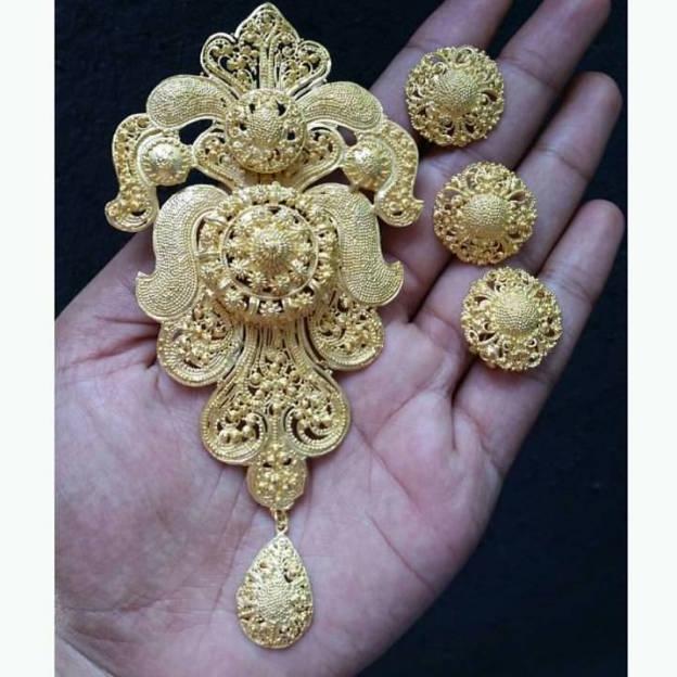 BROS ALPAKA BALI SET KEBAYA MOTIF CELEPUK