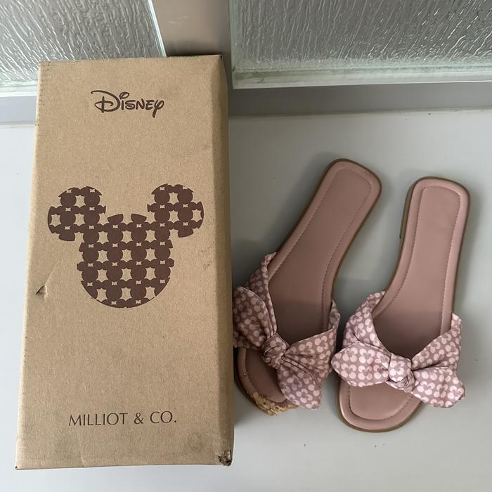 𝙋𝙍𝙀𝙇𝙊𝙑𝙀𝘿 (Defect) Milliot & Co Disney Mickey The One & Only Open Toe Sandals Pink Slides