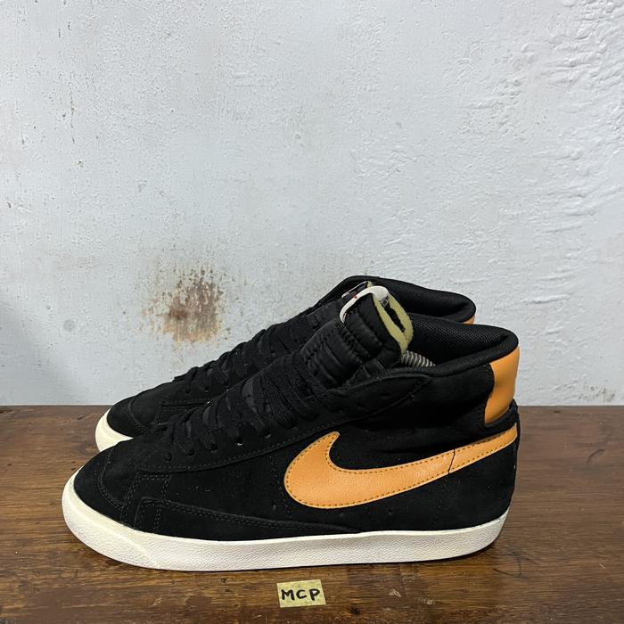 Sepatu second ori nike blazer mid vintage black amber size 40