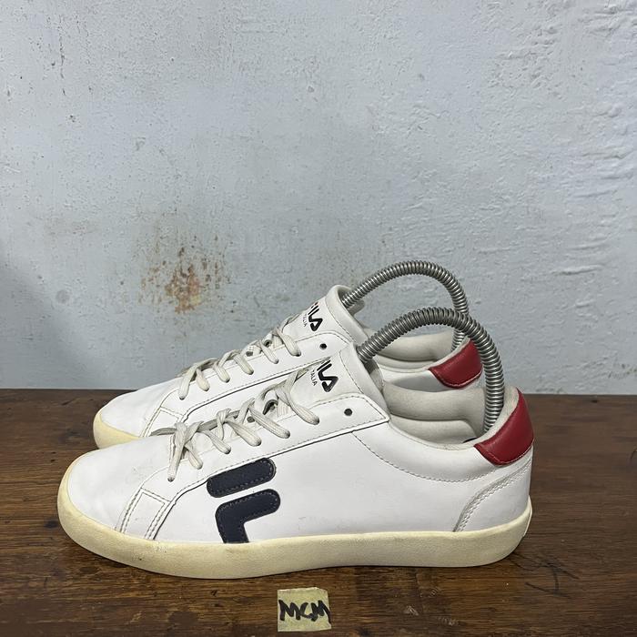 Sepatu second branded fila stride low size 37,5
