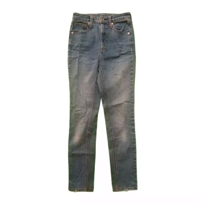 GU Global UNIQLO Dirt Faded Denim Jeans Celana Panjang Original Second Merch Japan Korea Brand Vinta