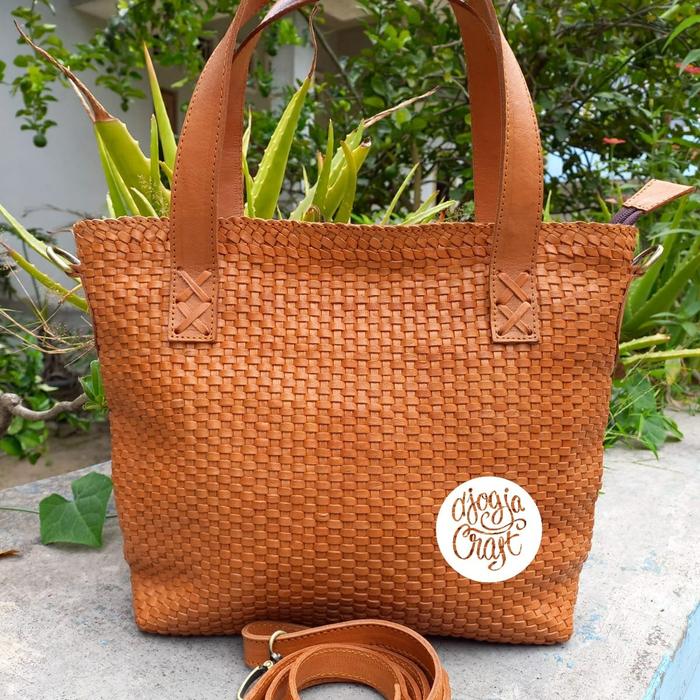 Tas Kulit Anyam Map Cokelat