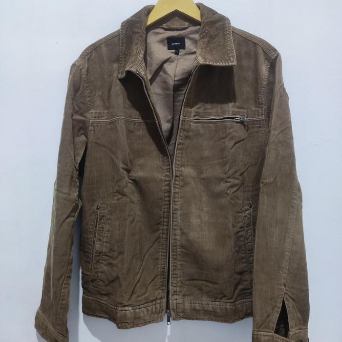 Jaket kuduroi unisex brand Bossini size on tag L (INA XL)