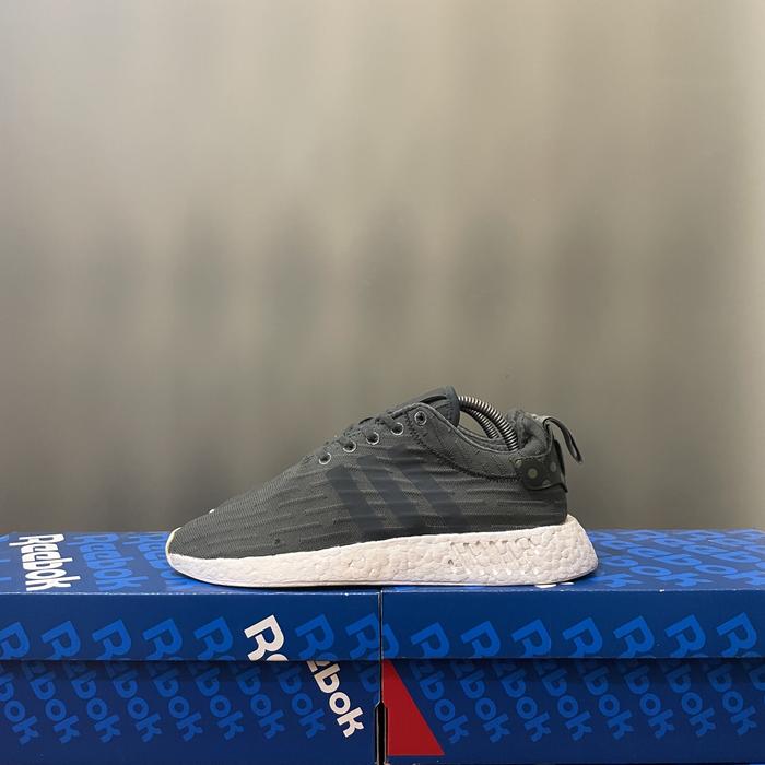 41 - Sepatu Adidas Bekas Second Adidas NMD R2 Utility Ivy Bekas Second