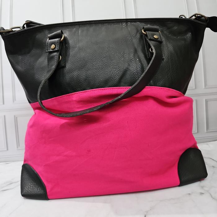 Preloved Shoulder Bag Fuschia Like New