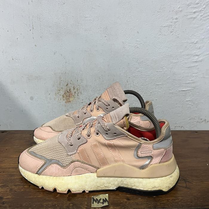 Sepatu Second Branded adidas nite jogger rose size 39
