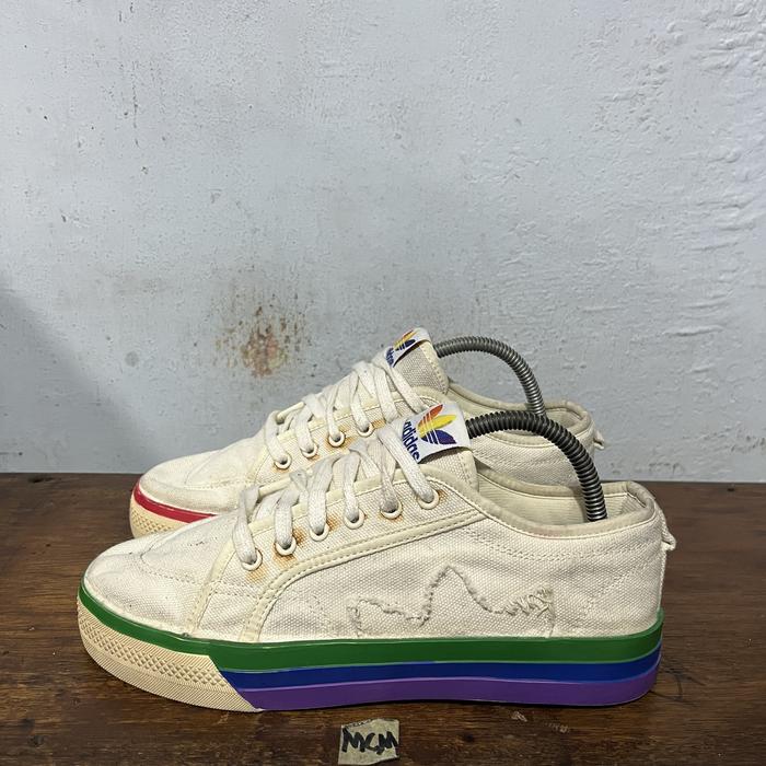 Sepatu second branded adidas nizza pride size 41