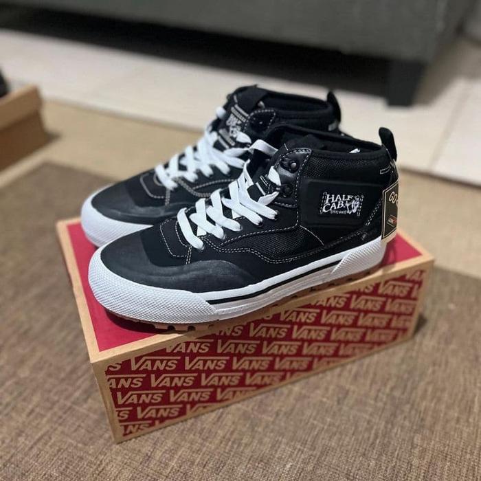 VANS HALF CAB GORETEX MTE 3 - BLACK WHITE