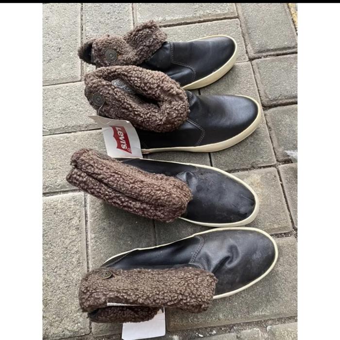 Sepatu levis original bkn leather