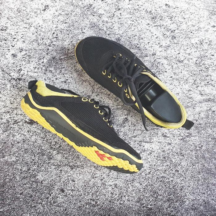 Sepatu Sneakers Vivo Barefoot - Size 35 sd 36 - Original - Second - Preloved
