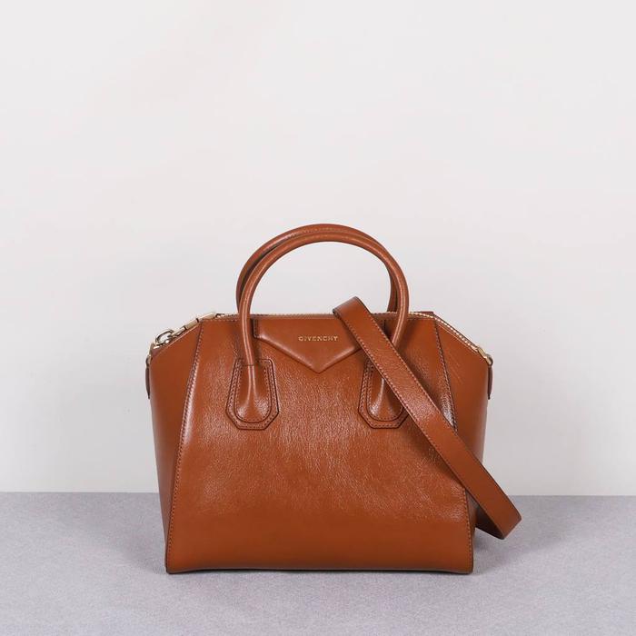 bag Small Antigona Bag in Soft Tan