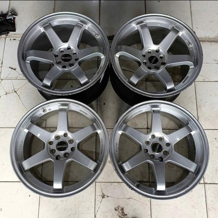 Velg Mobil Bekas Ring 17 Lubang 4 TE37 R17X7,5/9 H4X100-114 Silver