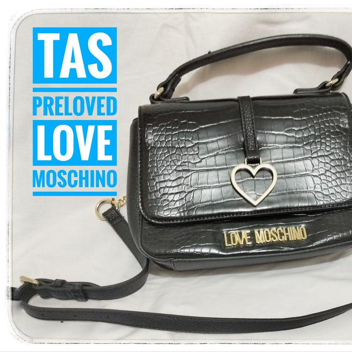 Tas Preloved love Moschino