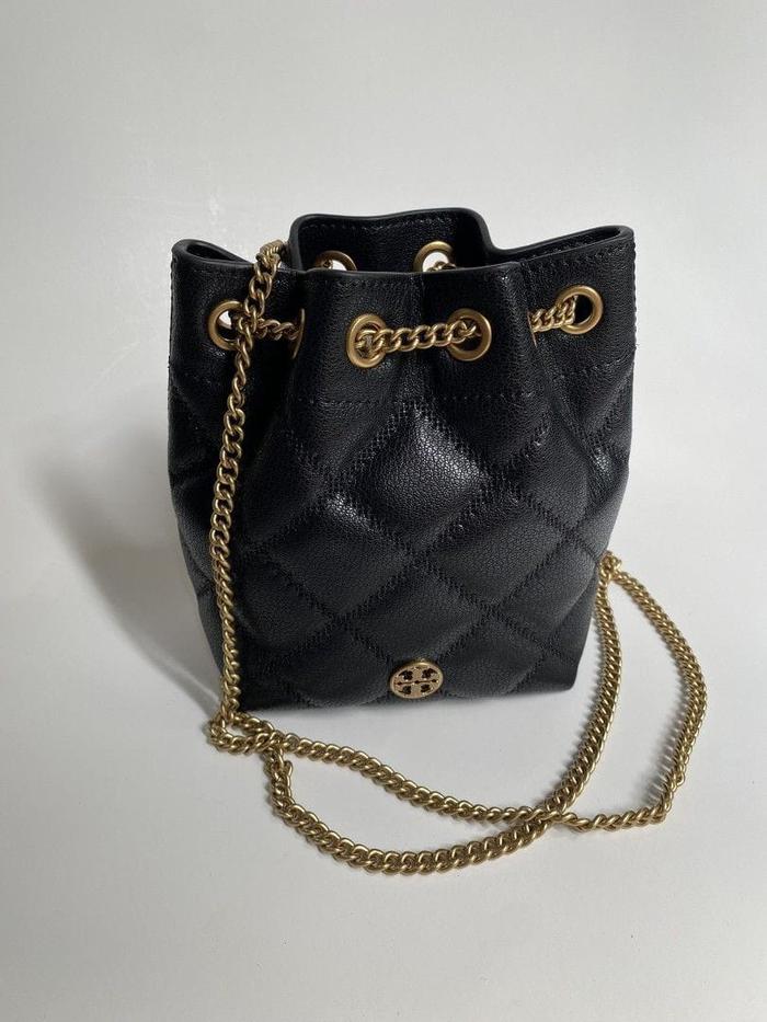 Tory Burch 163517-1024 TB Willa Shine Small Bucket Drawstring Black