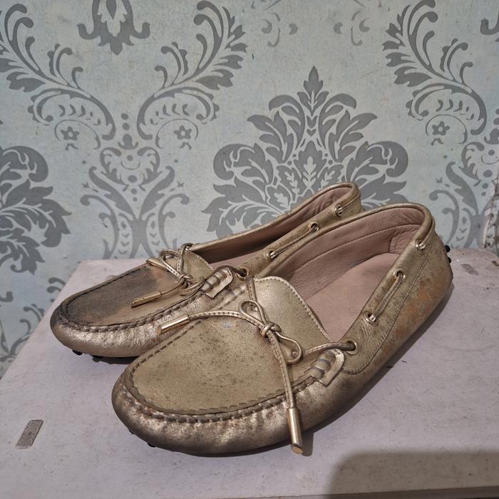sepatu Loafer wanita tod's size 7 preloved