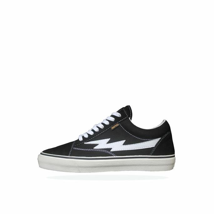 Word Division - Classic Bw/Stripes