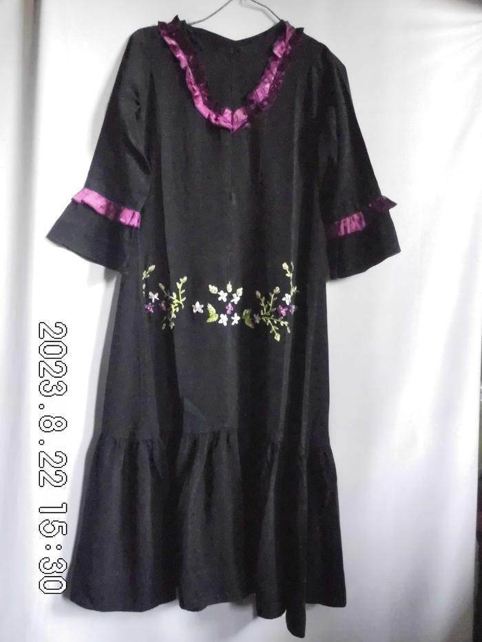 Preloved Gamis Anak Syari Jetblack Hias Sulam Pita