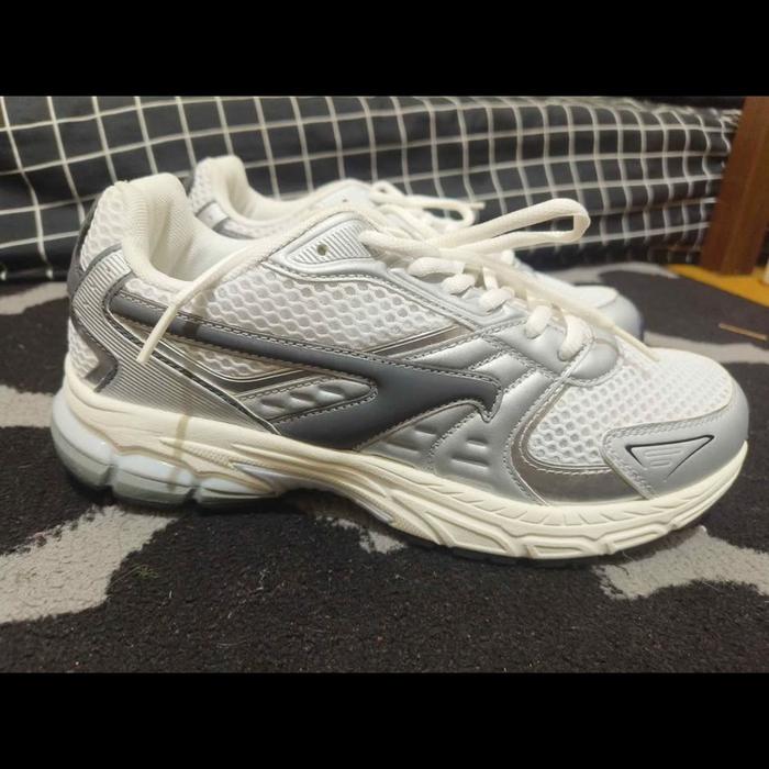 Sepatu Brodo Ace Nebula Metalic Grey
