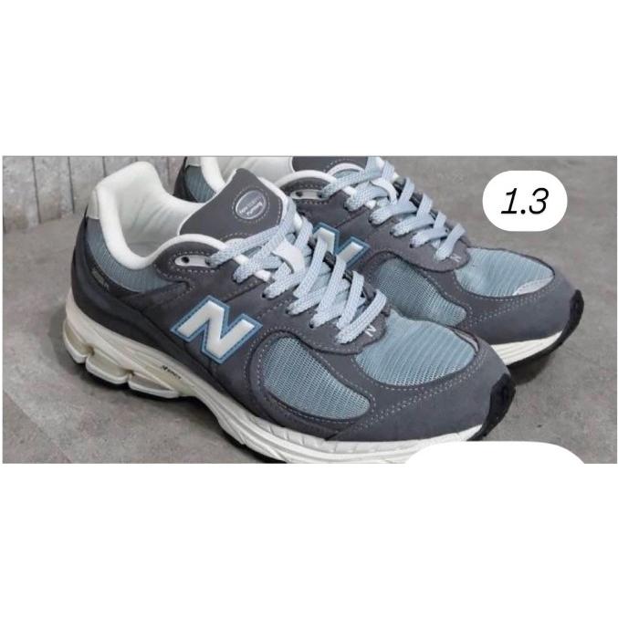 New Balance 2002R Magnent Lead - 42