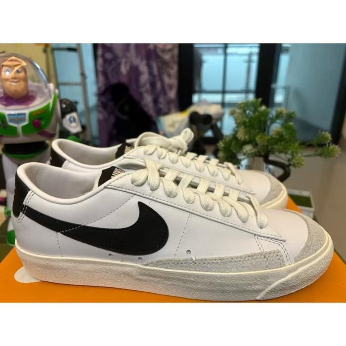 [SALE] Sepatu Sneakers Nike Blazzer Low 77 “White/BlackSoil/White” #limitededition