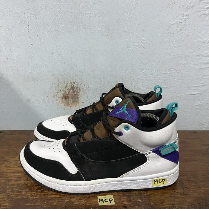 Sepatu second ori nike aj fadeway black white size 42
