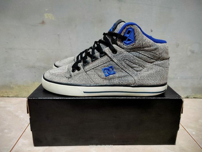 Sepatu DC SPARTAN HI - Size 40 - Second Original