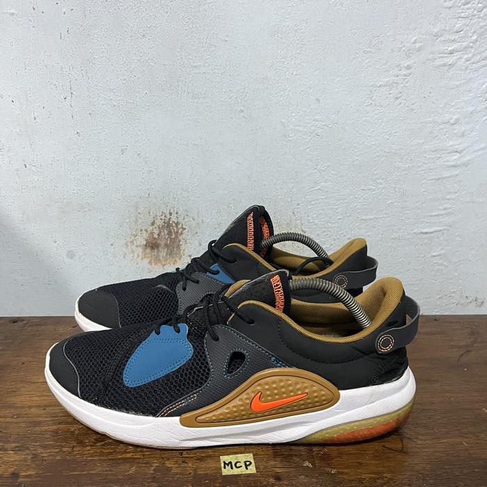 Sepatu second ori nike joyride black wheat size 43