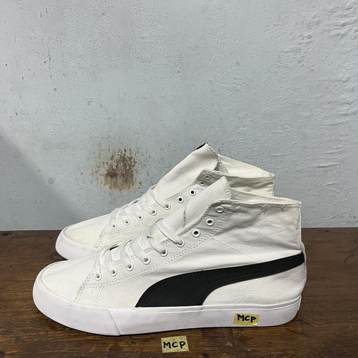 Sepatu second ori puma bari black white size 42