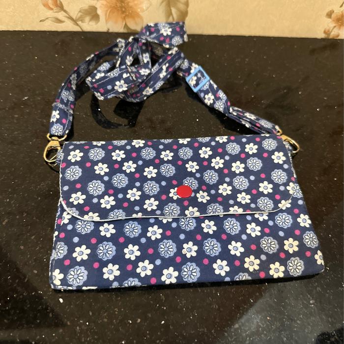 TAS HP 3 RUANG KAIN MOTIF