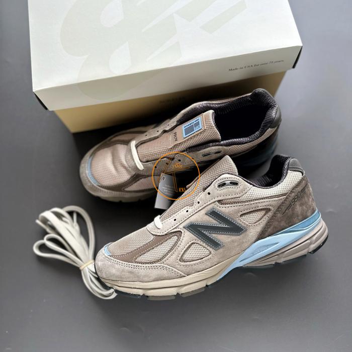 New Balance 990v4 Auralee Grey