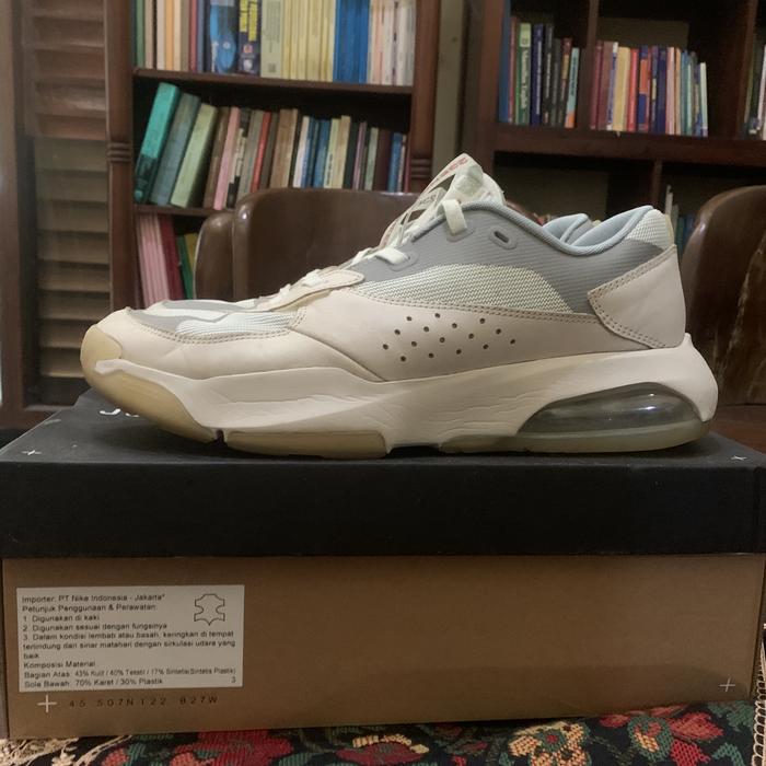 Jordan Air 200e Orewood University