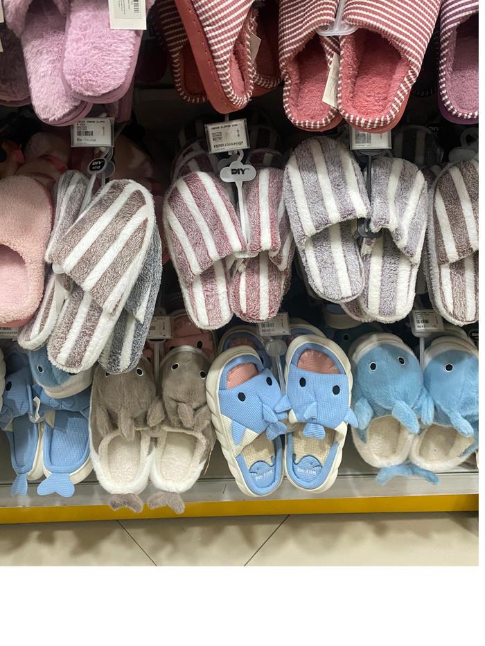 Sandal Indoor Dalam Ruangan Unisex Wanita Pria Motif Garis Sapi Shark Hiu Mr Diy