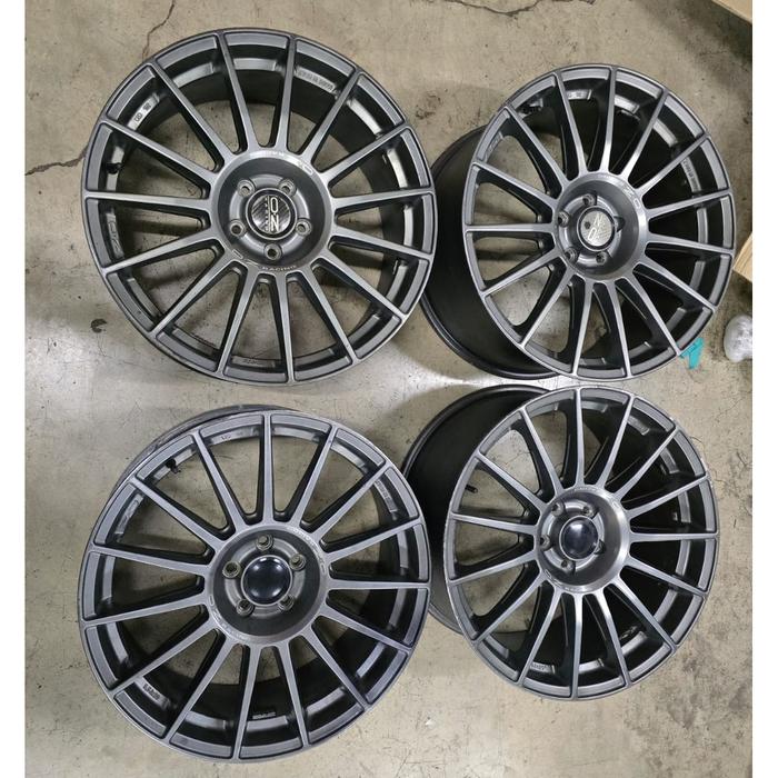 BEKAS - USED Velg R20 OZ Superturismo Dakar Original Italy Pcd 5x112 Depan lebar 8,5 Et 45 Belakang 
