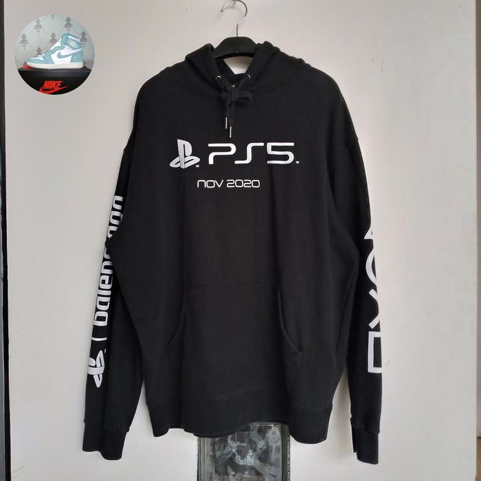 hoodie motif mewah x playstation 5 spellout hitam black
