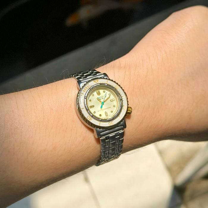 Leyton House Watch quartz